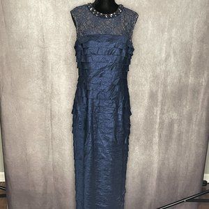 London Time Long Sleevelss formal~ size 14~ Prom, wedding, bridesmaid